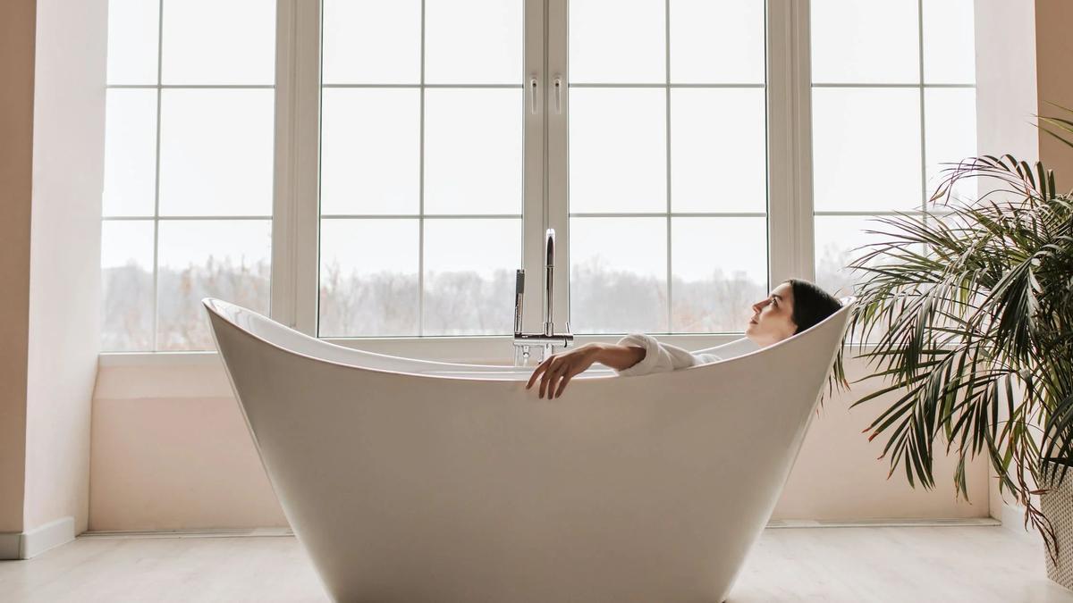 Trucos limpieza: El sencillo truco casero que debes usar para limpiar la  bañera sin esfuerzo y decir adiós a la cal
