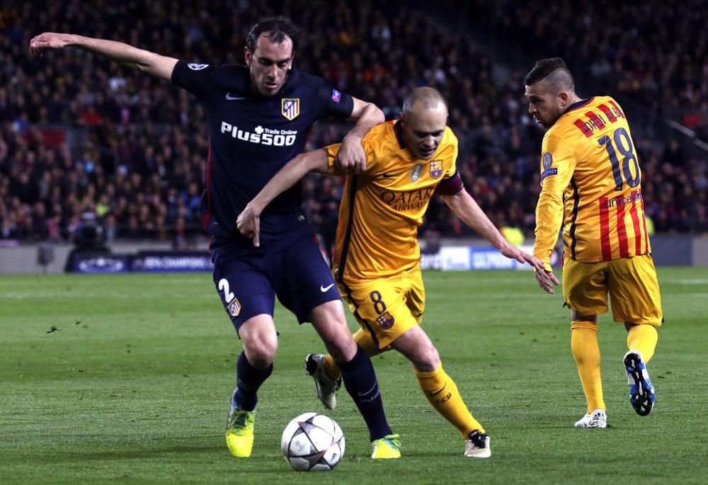 Las mejores imágenes del partido de ida de los cuartos de final de la Champions League entre el Barcelona y el Atlético.