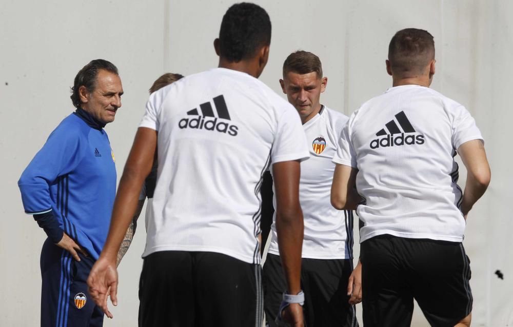 Las mejores imágenes del entrenamiento del Valencia CF