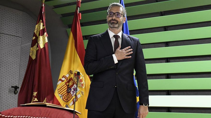 Francisco Lucas abre una "etapa de lealtad y respeto institucional" en la Delegación del Gobierno