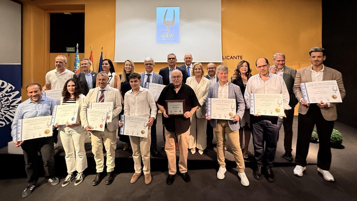 Ganadores del concurso organizado este año por el colectivo de sumilleres de Alicante.