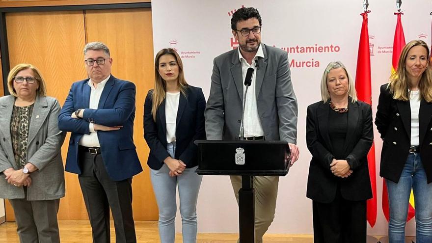 300 días de parálisis, según el PSOE murciano