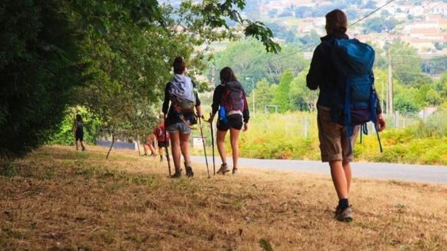 Cáceres abre caminos a Santiago