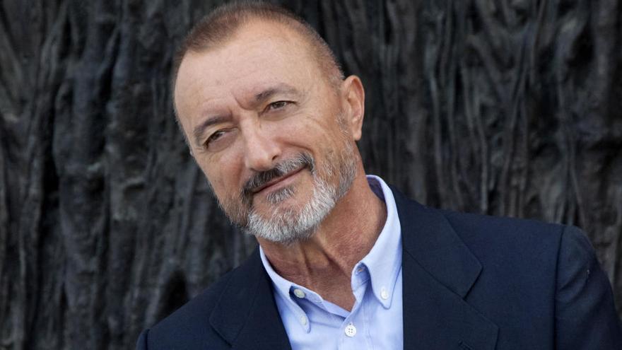 La respuesta de Arturo Pérez-Reverte al senador valenciano que calificó de &quot;mito del franquismo&quot; a Don Pelayo y Covadonga