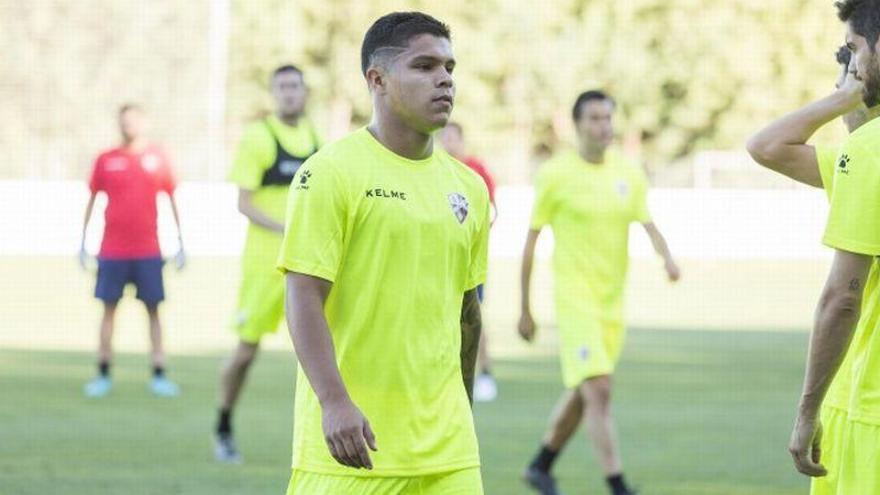 Cucho Hernández: &quot;Sueño con ganar al Barcelona y meter un gol&quot;