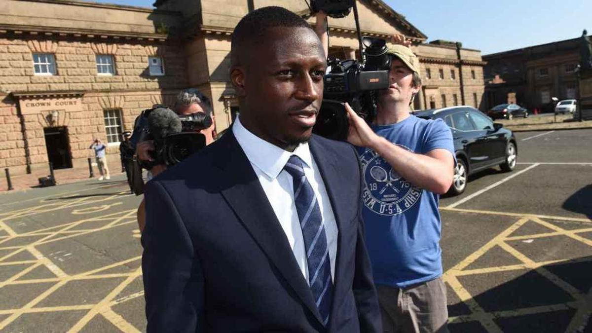 Mendy entrando en el juzgado de la Corona de Chester