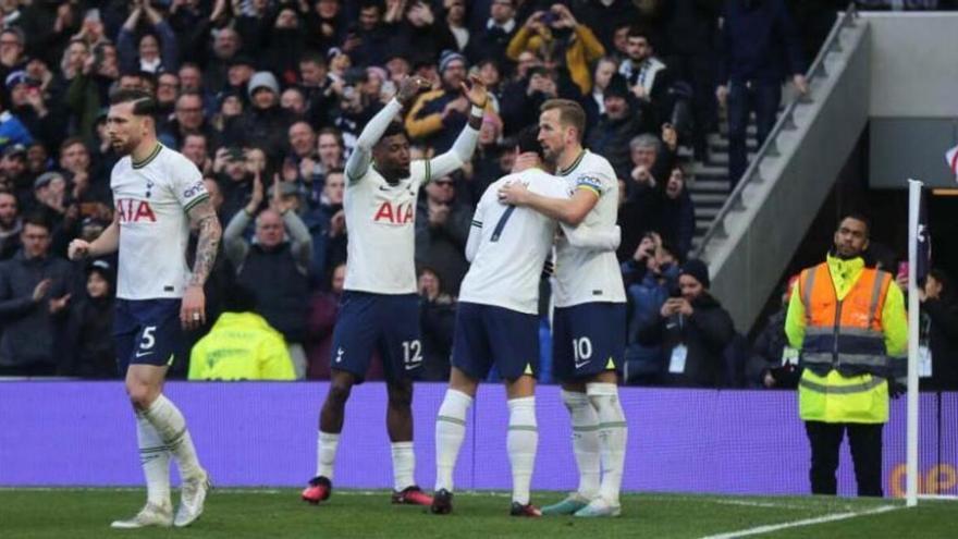 El Tottenham hunde al Chelsea