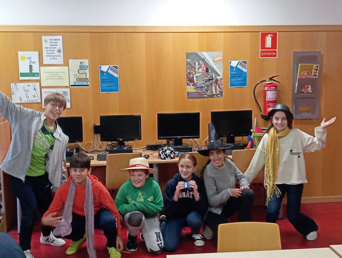 Descubriendo la biblioteca del IES La Azucarera