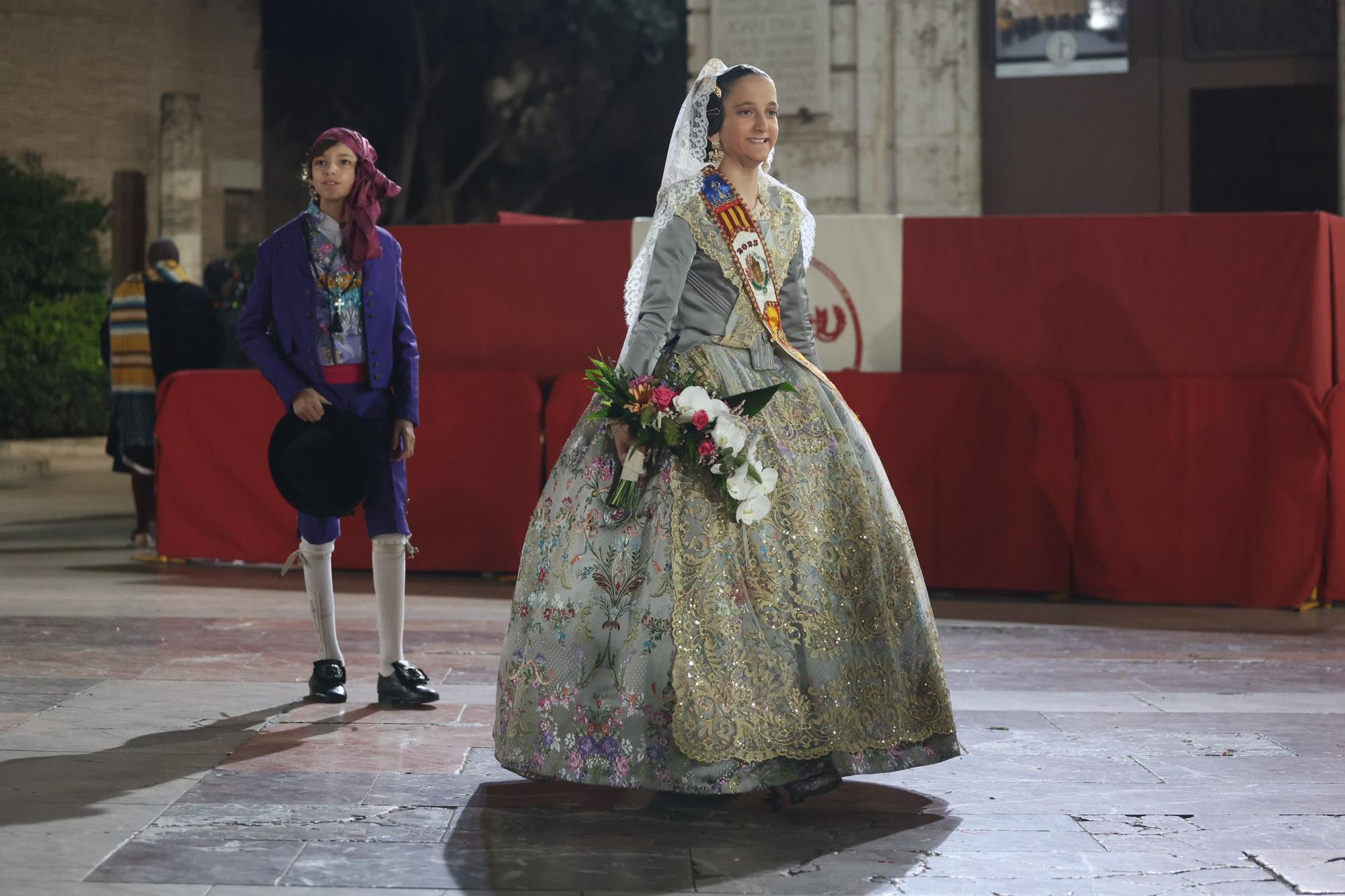 Búscate en el primer día de la Ofrenda en la calle San Vicente entre las 22 y las 23 horas