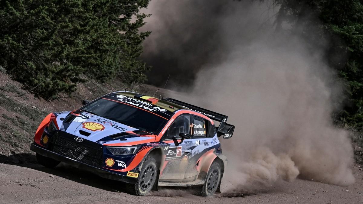 Neuville, durante la jornada en Grecia