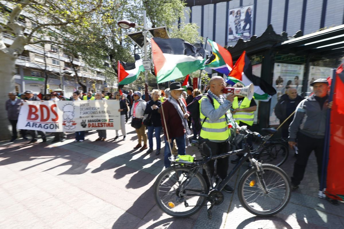 'En Marcha!': bicicletada en Zaragoza en favor de Palestina