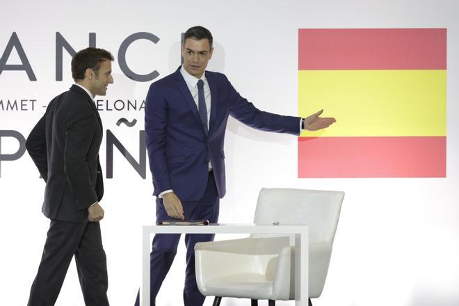 Macron visitará España a finales de mes tras ofrecer ayuda por Ceuta y defender la cooperación con Marruecos