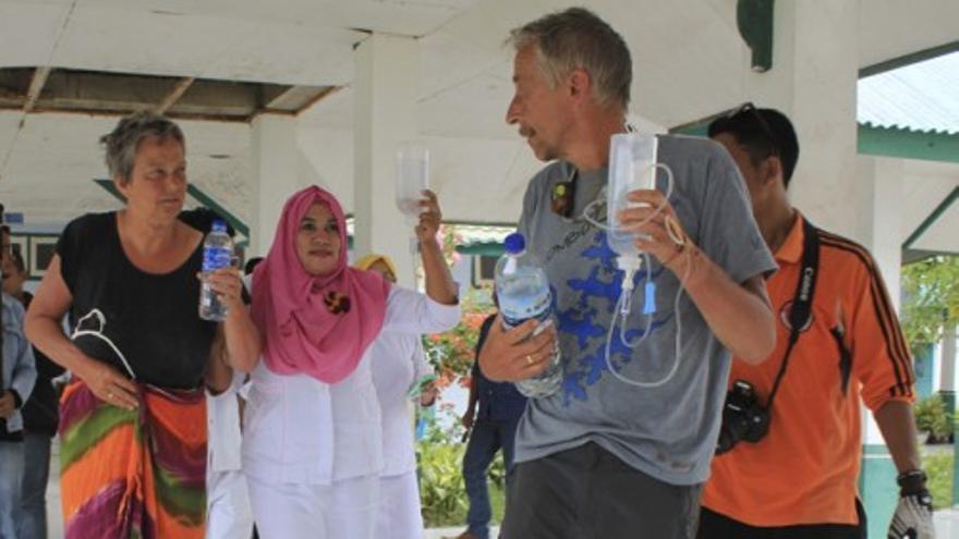 Un ferry naufrága en Indonesia con 25 pasajeros a bordo