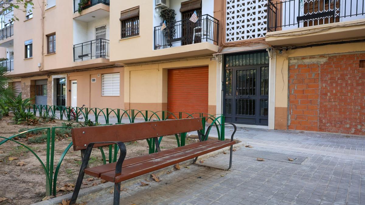 El presunto agresor se sentó en un banco y se encendió un cigarro para ver cómo moría su víctima.