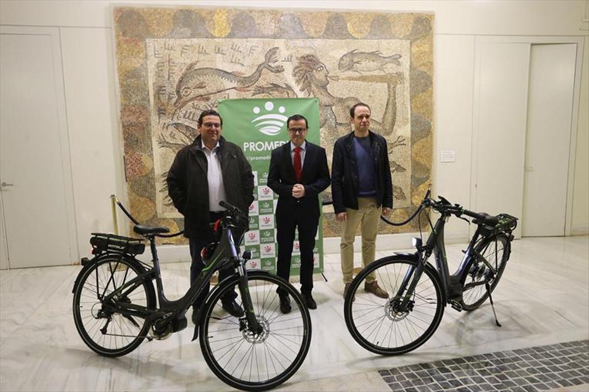 Bicicletas eléctricas para los empleados de Promedio
