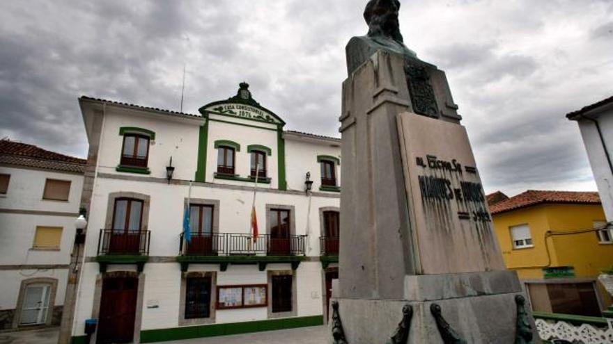 Exposición de María Jesús Cachero en Muros de Nalón