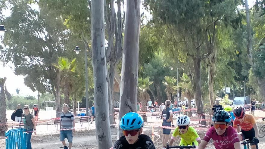 Los corredores de La Forca de Aiacor suben al podio en la Copa Valenciana de ciclocross de la Vila Joiosa