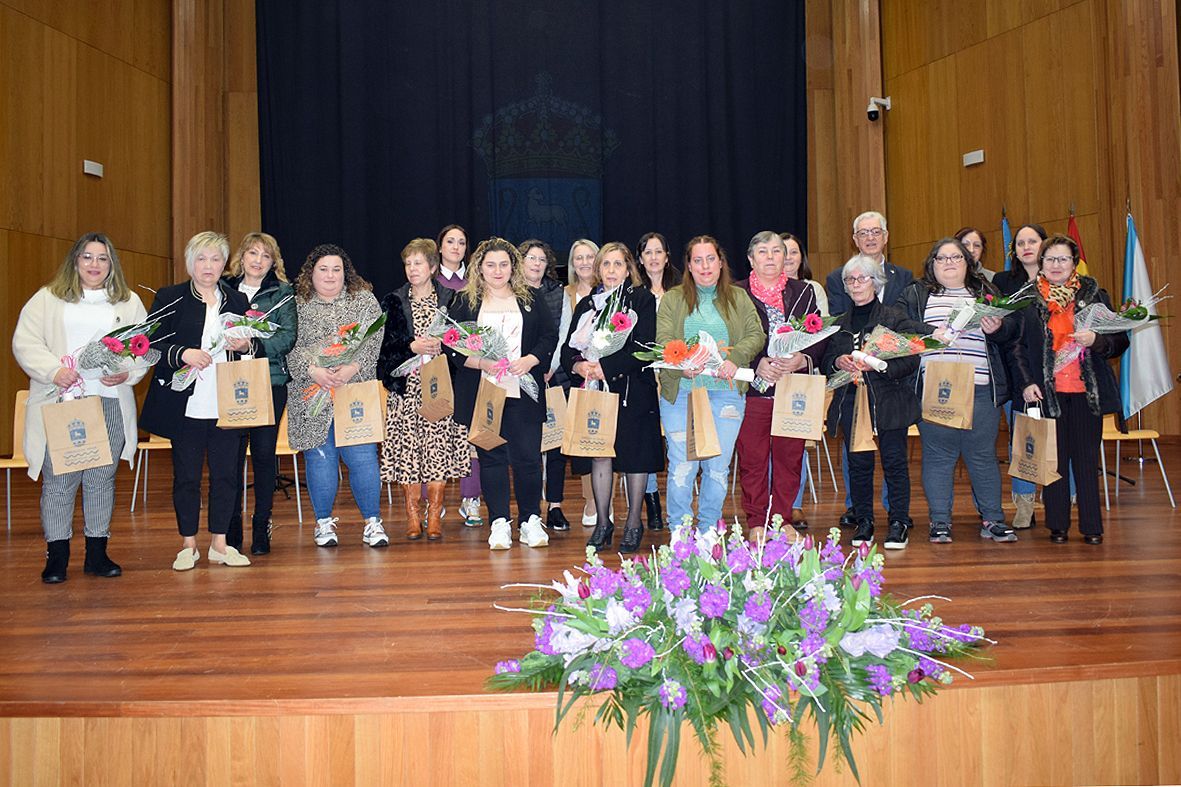 El homenaje a las trabajadoras del hogar, en Valga.