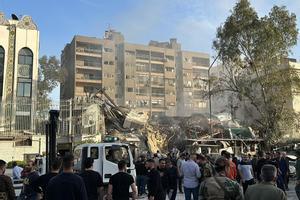 Ataque israelí contra un edificio cercano a la embajada iraní en Damasco