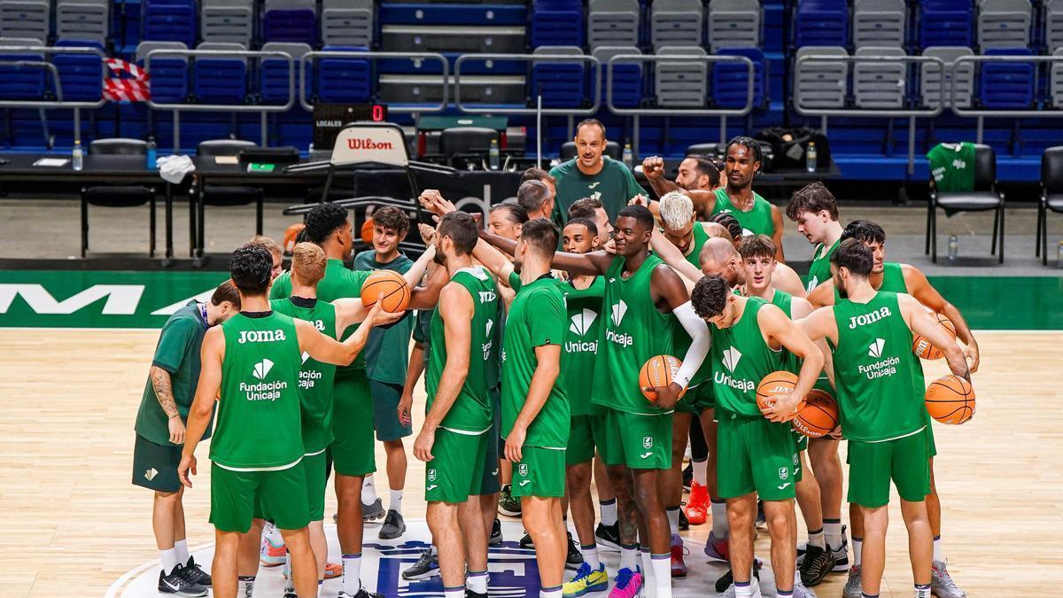 Imagen del primer entrenamiento del Unicaja en el Carpena en la temporada 26/27
