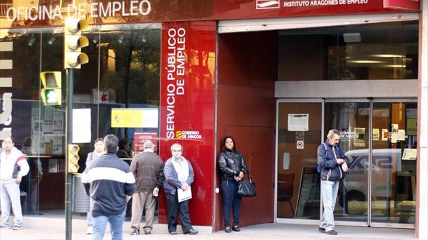 El desempleo cae en Aragón al nivel más bajo de los últimos ocho años
