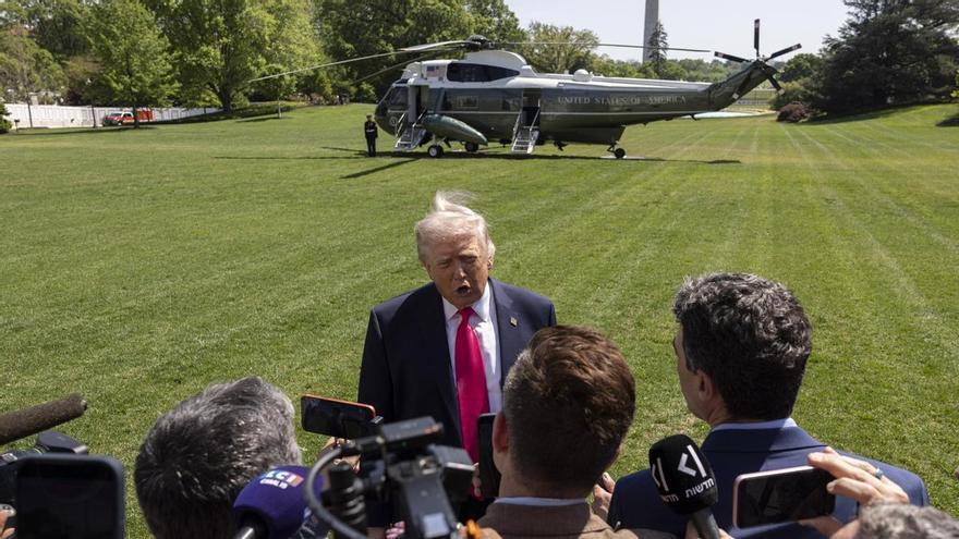 Trump anuncia que hará públicos documentos 