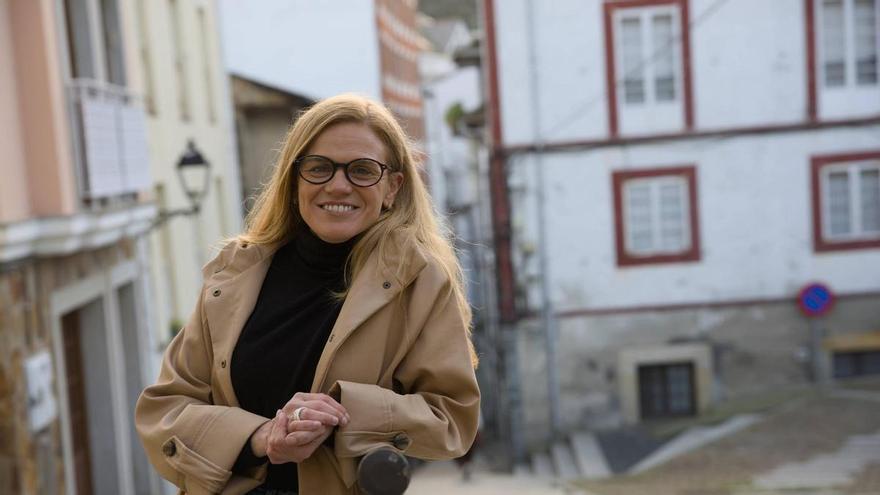 María Bueno, portavoz del PP: "¿Qué haría yo por Valdés? Alfombra roja para las empresas, para que se instalen aquí con todas las ayudas y con todo el arrope que puede dar un ayuntamiento"