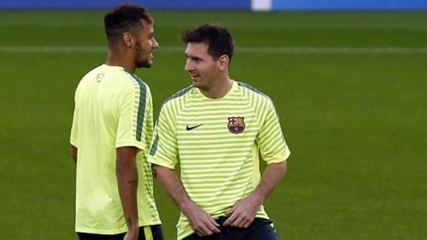 Messi i Neymar, durant la sessió d&#039;ahir.