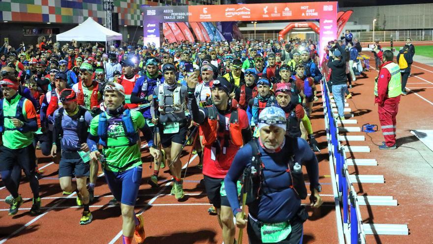 Vídeo: Emoción, concrentración y nervios en la salida de la Penyagolosa Trails