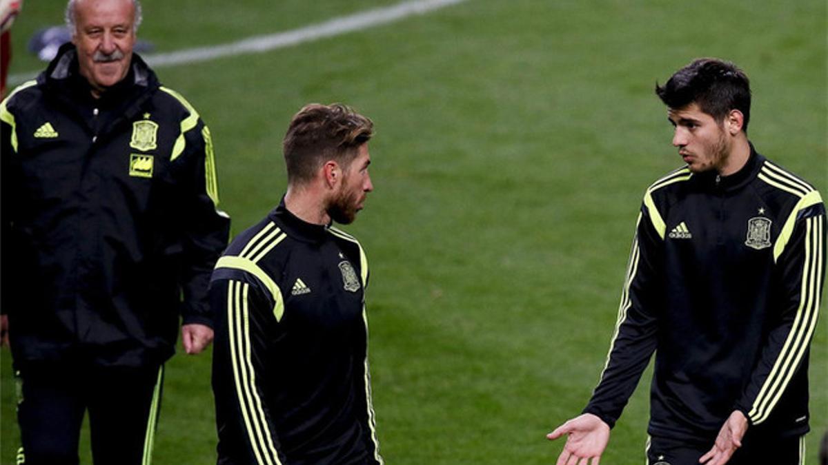 Del Bosque, tras Morata y Sergio Ramos en el entrenamiento de este lunes