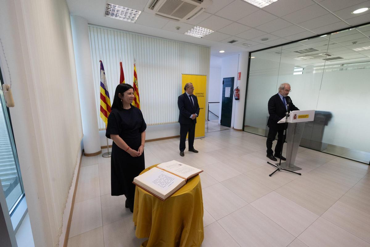 Raquel Guasch Ferrer toma posesión como nueva directora insular del Estado en la comisaría de Ibiza