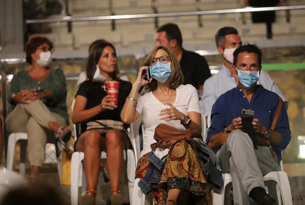 Pablo López encandila a sus fans en el Teatro de la Axerquía