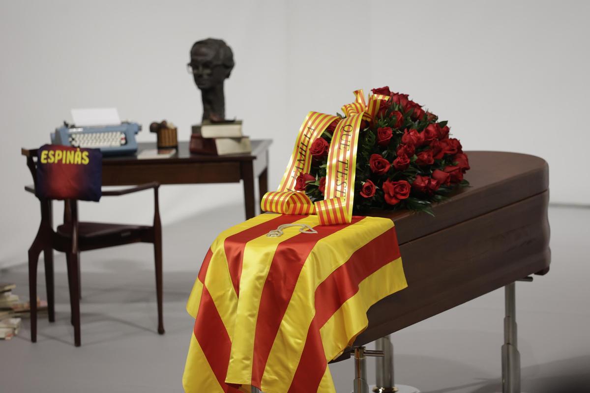 El Palau de la Generalitat acoge la capilla ardiente de Josep Maria Espinàs