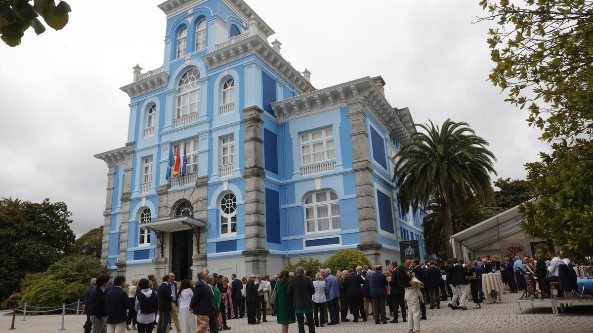 Asistentes a uno de los encuentros iberoamericanos en el Archivo de Indianos.