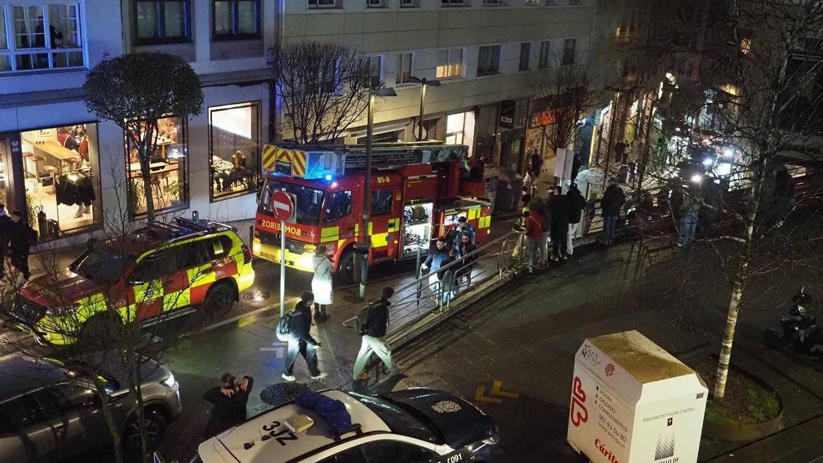 Incendio en el restaurante Gonzaba de Santiago: desalojan a los clientes