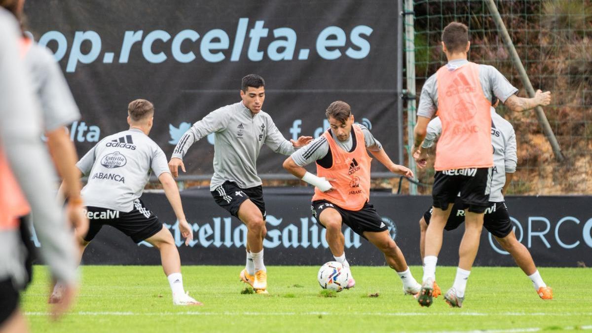 Imagen de un entrenamiento anterior del Celta en A Madroa.