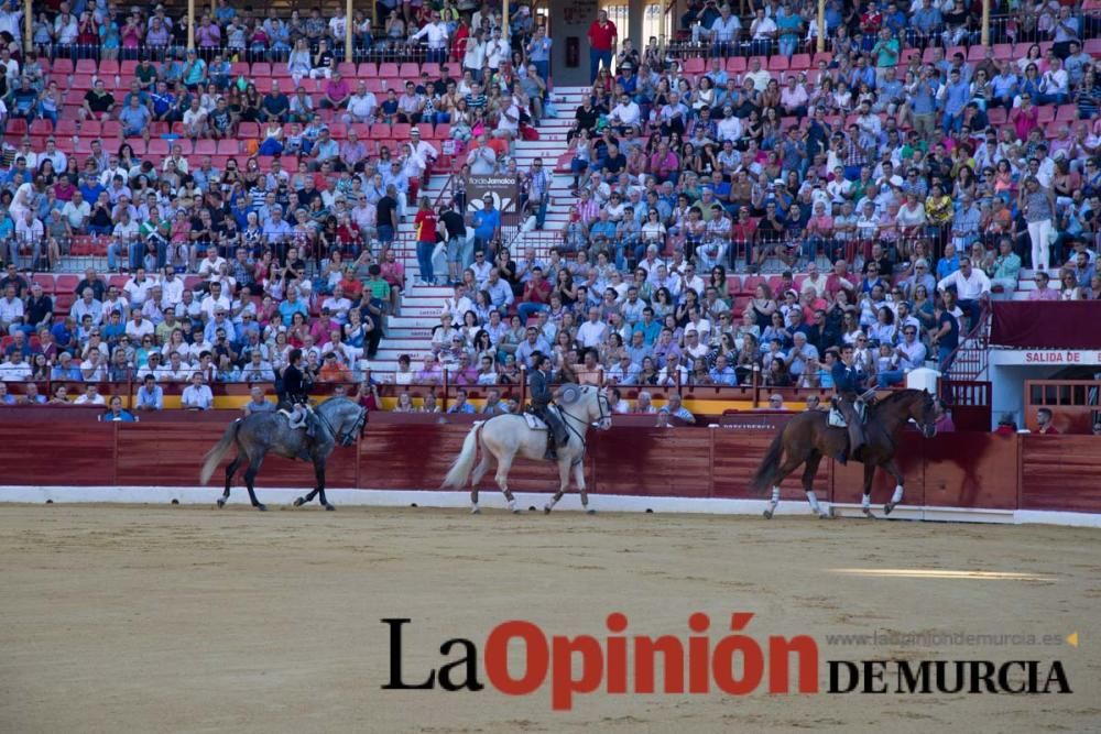 Ambiente en la corrida de rejones de la Feria de M