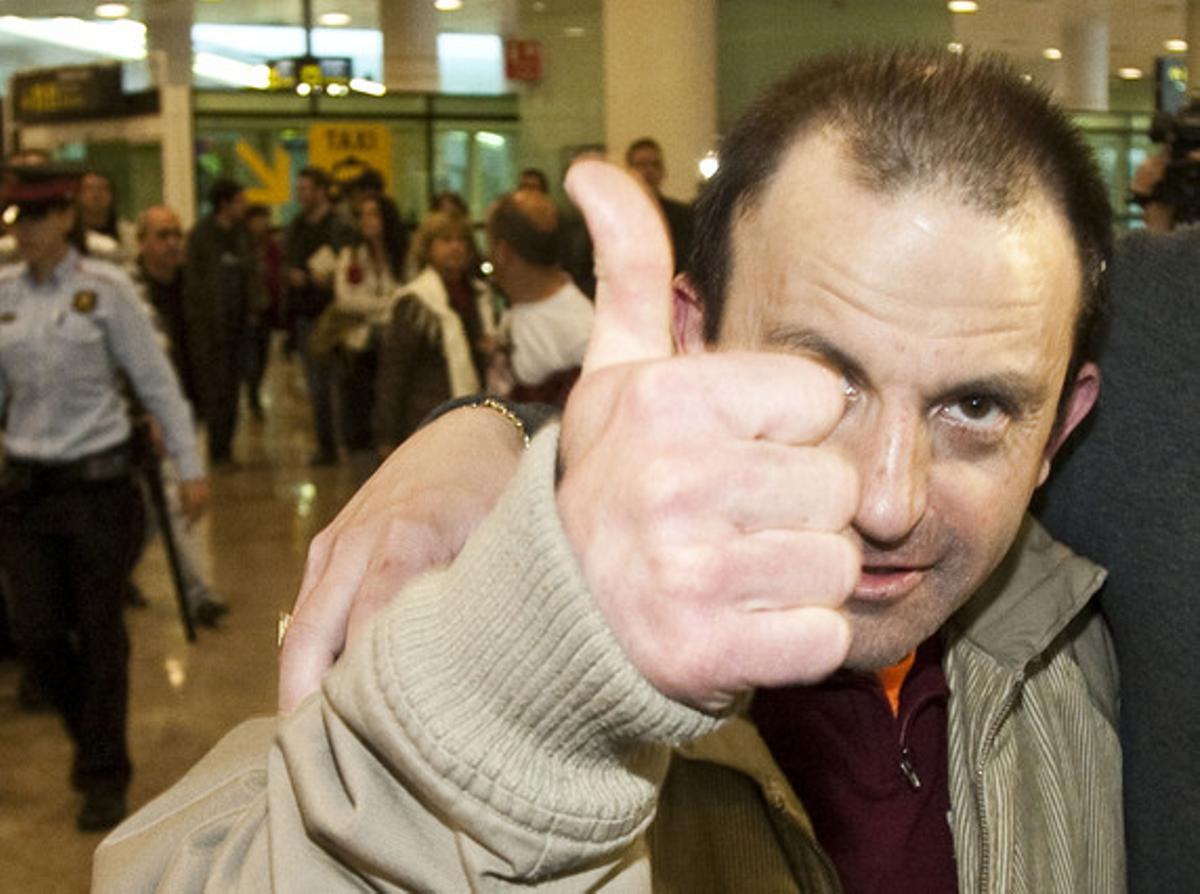 Óscar Sánchez, ja a l’aeroport del Prat, a Barcelona.