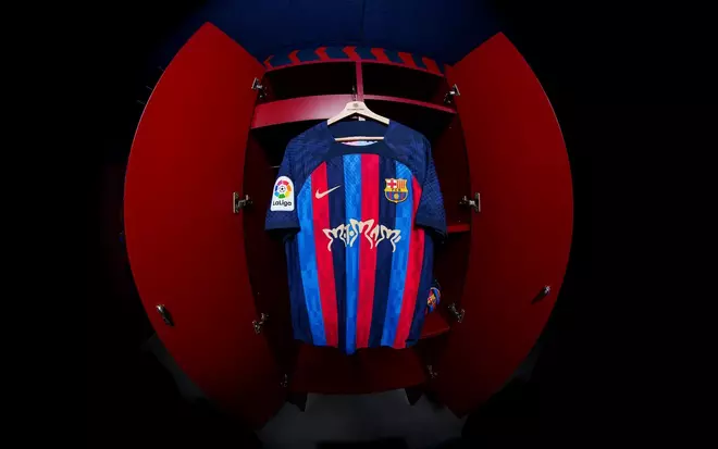 Así es la camiseta del Barça Motomami de Rosalía