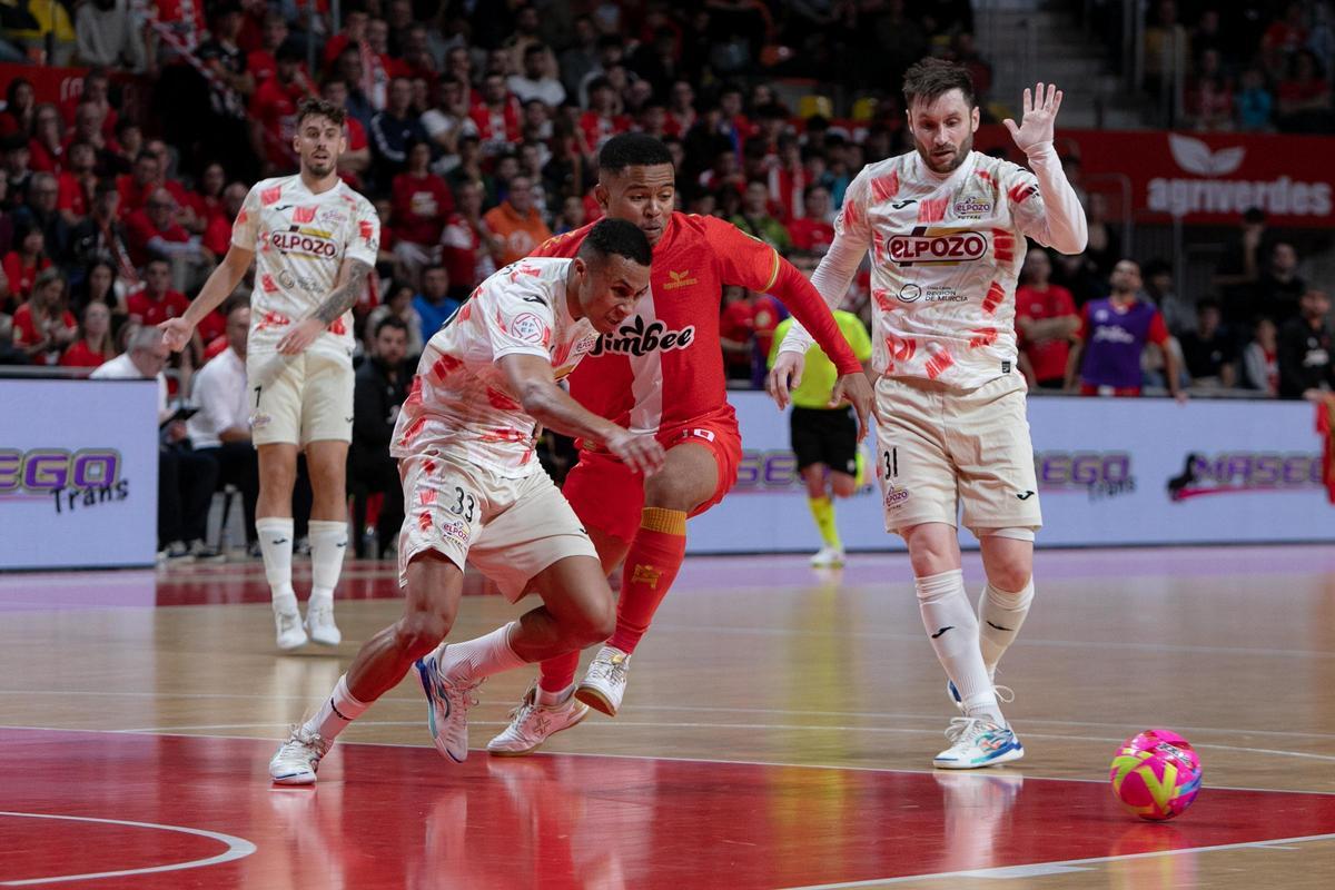 Imagen del derbi que disputaron Jimbee Cartagena y ElPozo Murcia