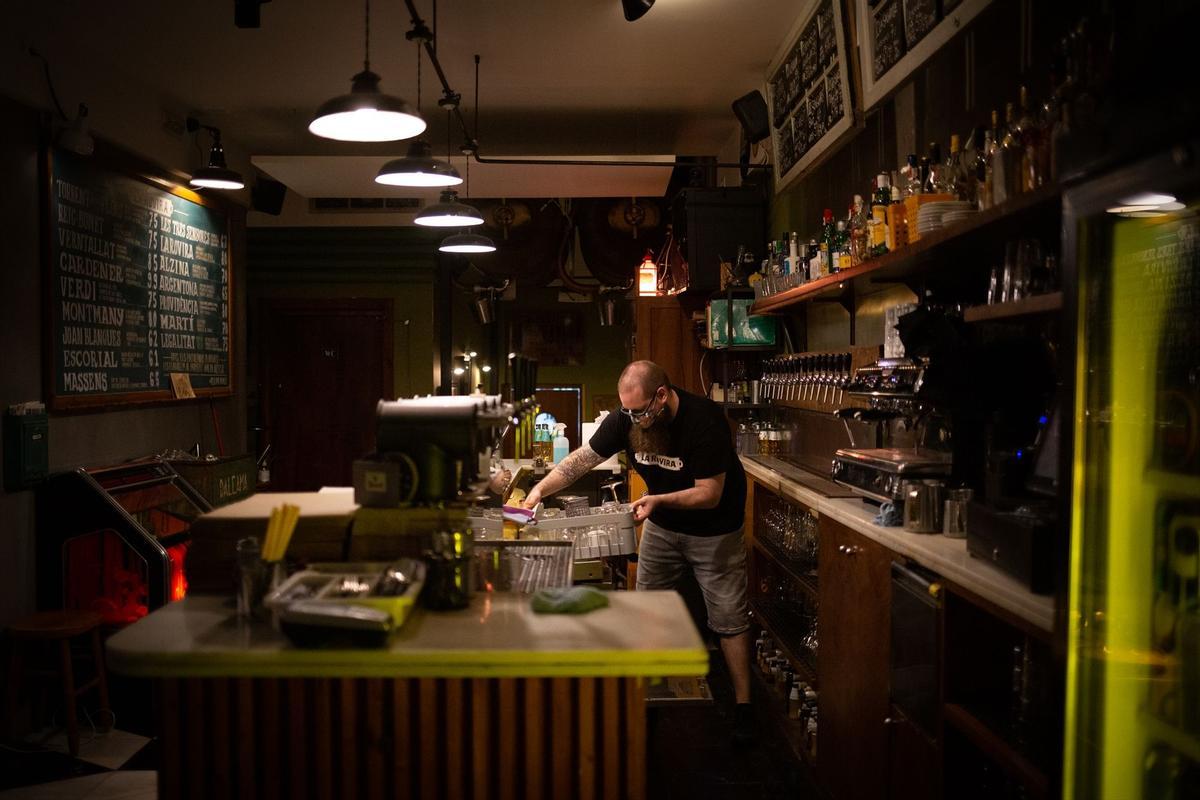 El ‘contrabaròmetre’ dels bars de Barcelona: sector i opinió pública difereixen així El ‘contrabaròmetre’ dels bars de Barcelona: sector i opinió pública difereixen així