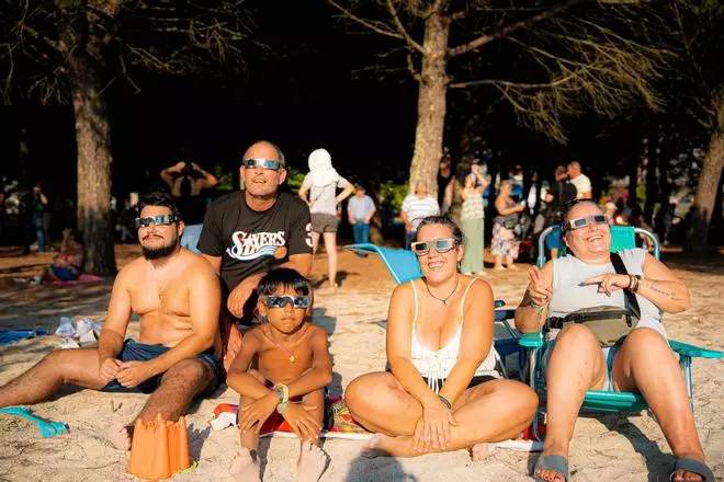 El eclipse desde Arousa, en imágenes