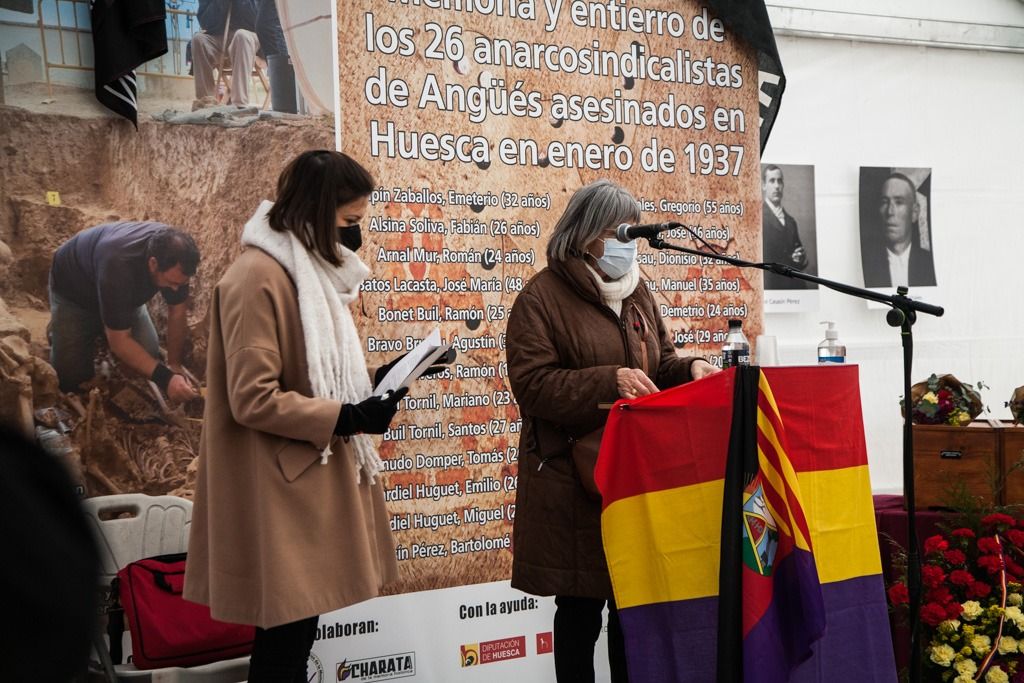 FOTOGALERÍA | Homenaje a los 26 vecinos de Angüés (Huesca) fusilados en la Guerra Civil