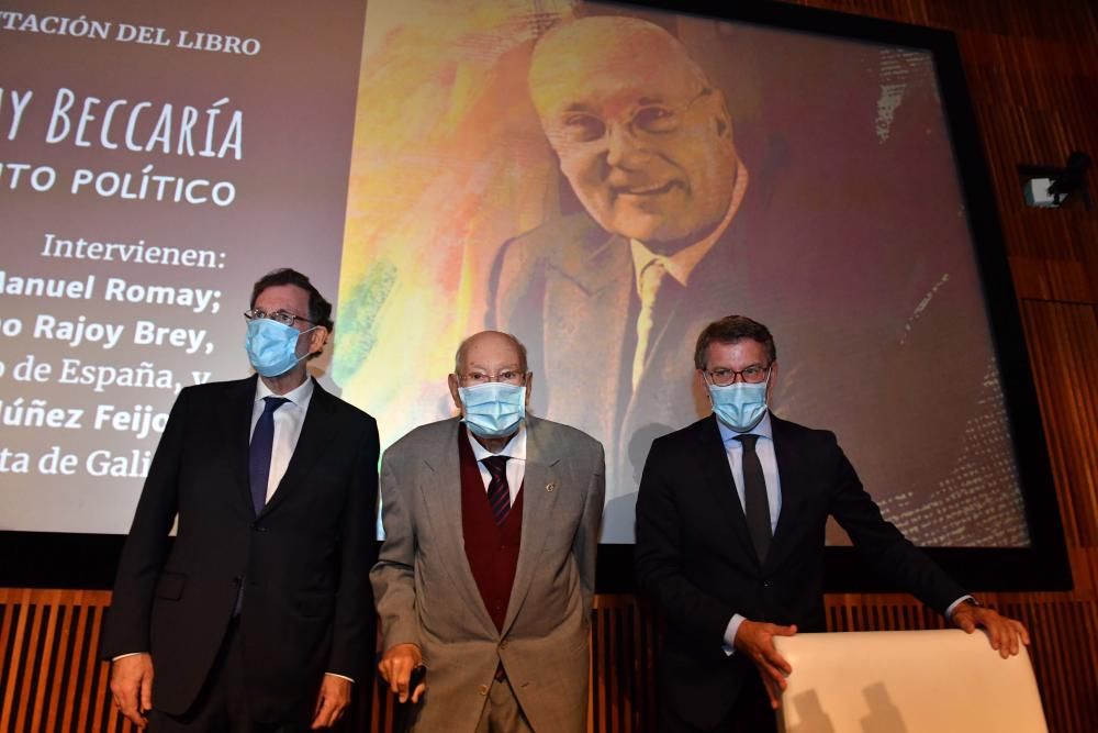 Libro de Romay Beccaría con Feijóo y Rajoy