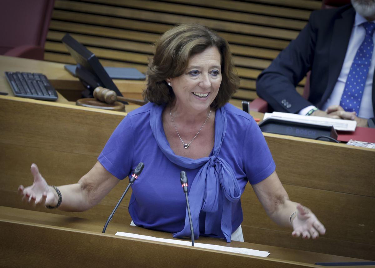 María Gómez, diputada popular en las Cortes