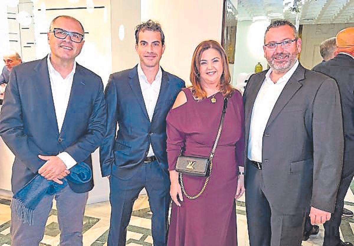 Alejandro Sanz,Carlos Rodríguez-Navas,Apolonia Fornaris y Alfonso Pascual.jpg