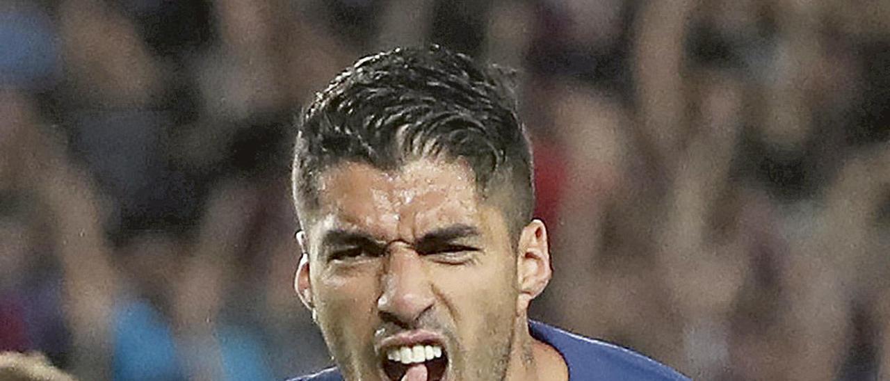 Luis Suárez, celebrando un gol con el Barcelona la pasada temporada.