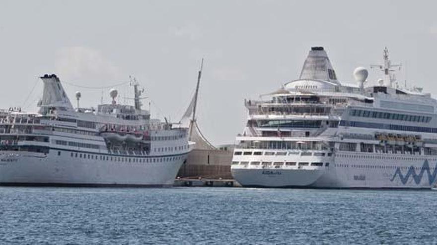 Costa Blanca Portuaria cierra la llegada de 50 barcos con 85.000 turistas