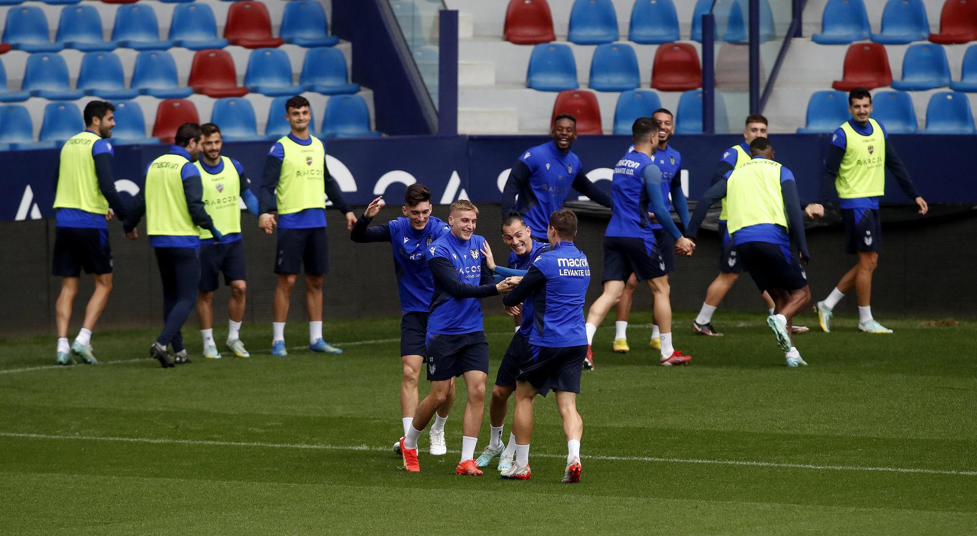 Así ha sido el entrenamiento del Levante UD