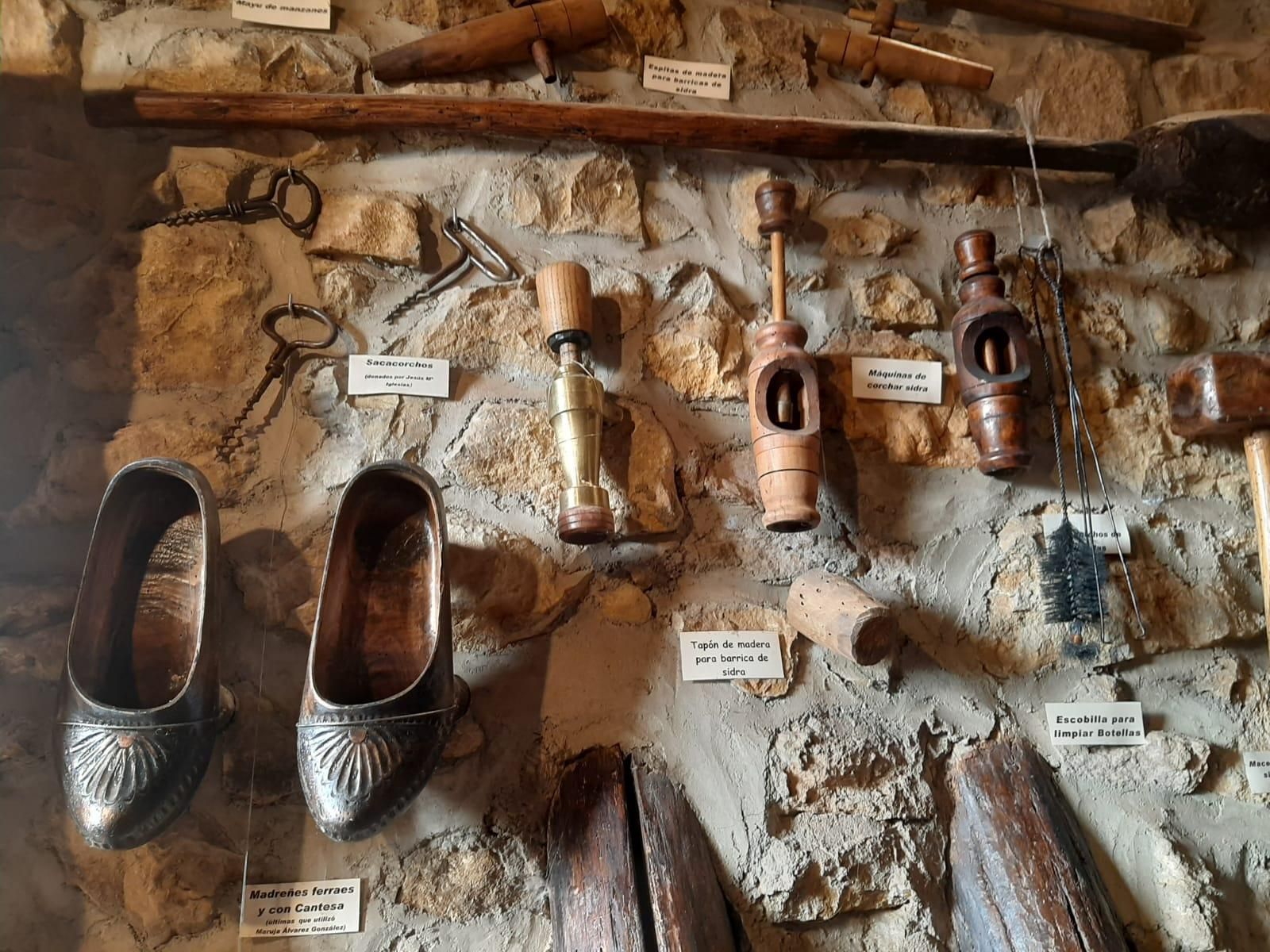 Una fragua llena de historia: así es el museo particular de Chema Martínez en Tuernes